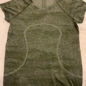 lululemon green swiftly tech shirt sleeve